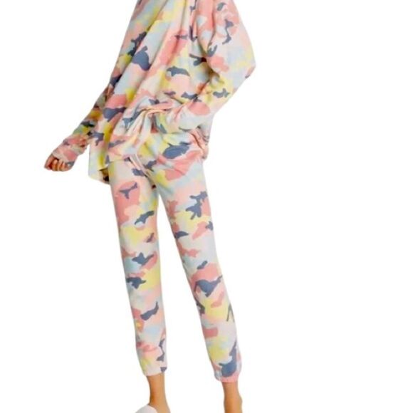 WILDFOX Knox Happy Camo Joggers Multi Colored Sz XL - Picture 1 of 9